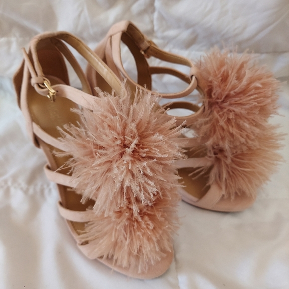 Michael Kore dressy high heels - Picture 2 of 5